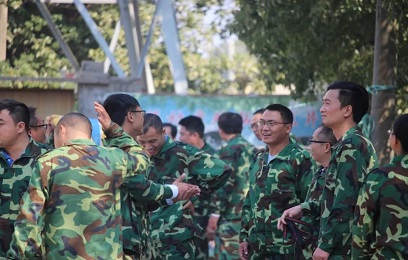 “鑄造優(yōu)秀團隊，共創(chuàng)華禹輝煌”----華禹護欄幸福村戶外拓展訓練營活動