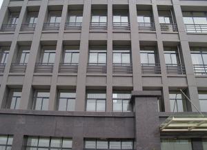 選擇廣東鋅鋼陽(yáng)臺(tái)欄桿廠家的建議