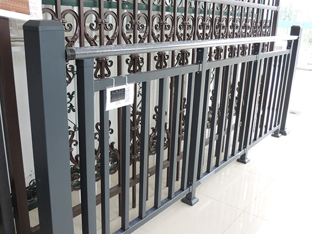 <a href=http://www.xgqqs.cn/news/industry/896.html target=_blank class=infotextkey>熱鍍鋅護欄</a>是怎么達到防腐效果的